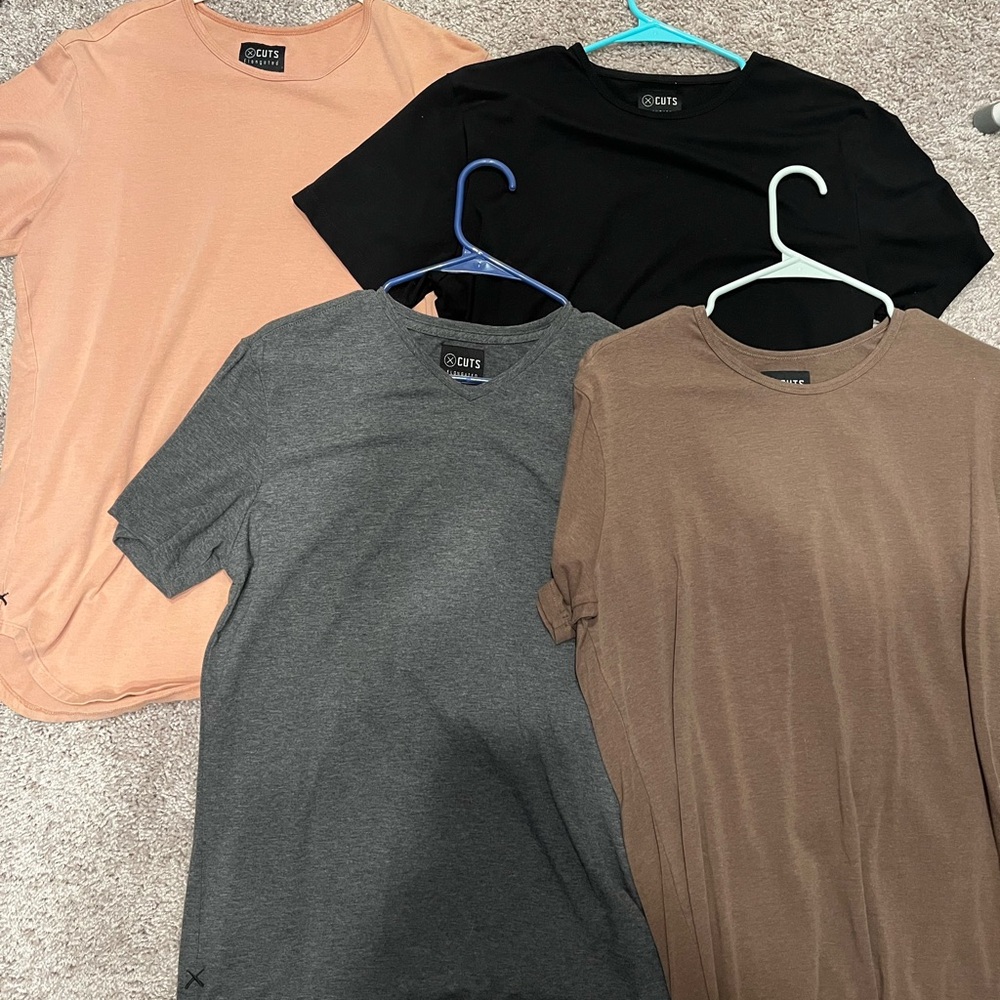 Cuts Clothing Elongated T Shirt Bundle